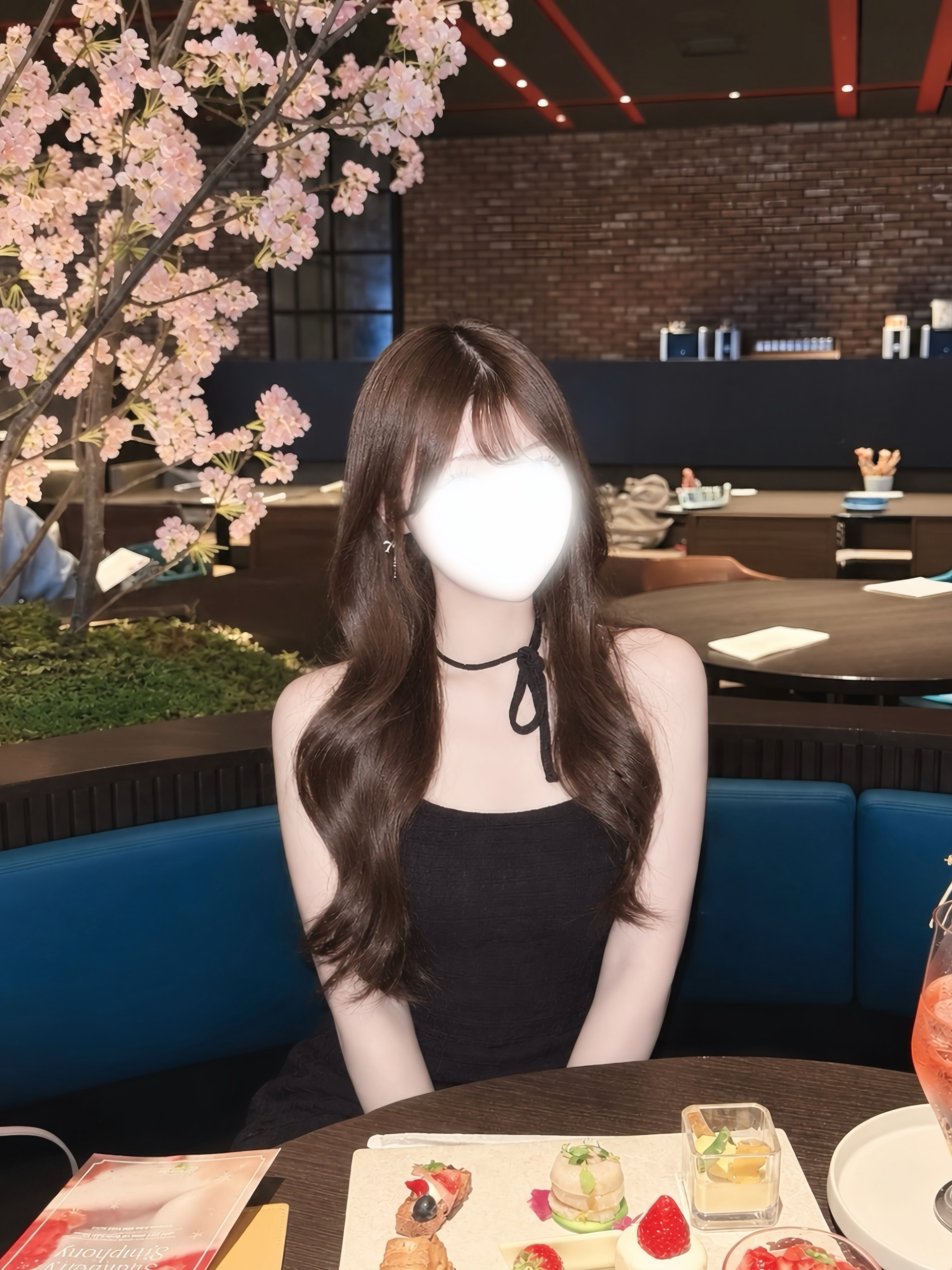 つき